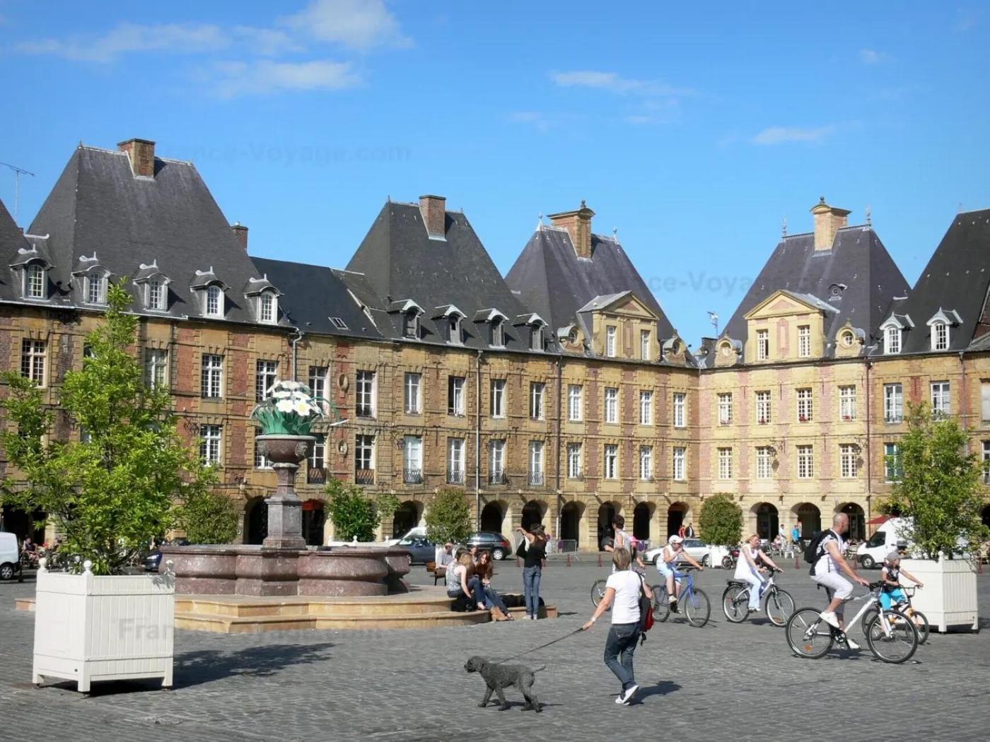 Le Petit Ardennais Charleville-Mezieres Exterior photo